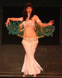 Melisa Palmese - (Zafirah Hadassah) - Bailarina de Danza Arabe Cirugia plastica Cirugia estetica